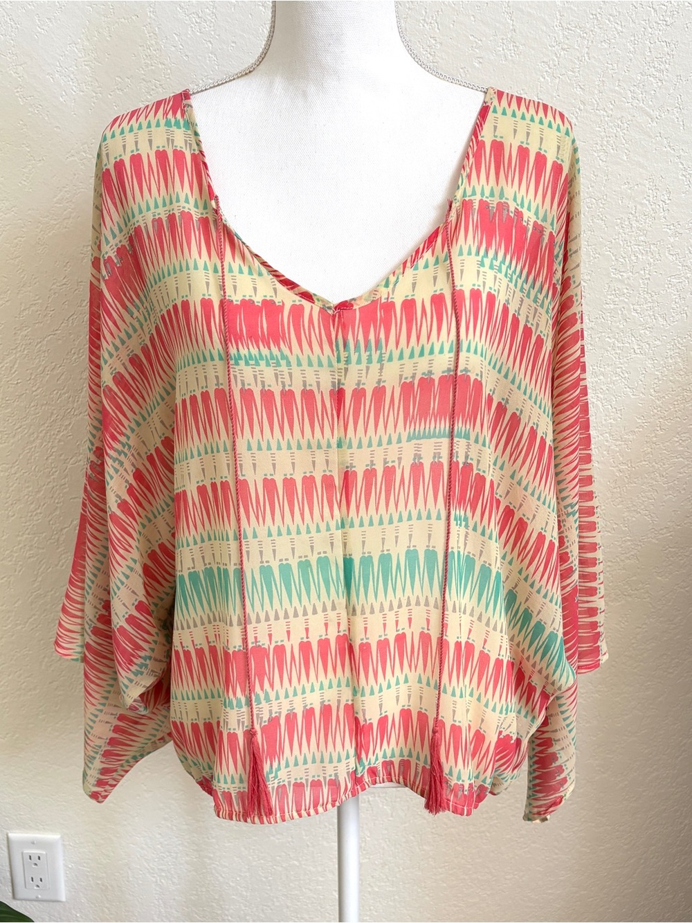 Sanctuary geometric pattern coral and blue dolman sleeve boho blouse Top S